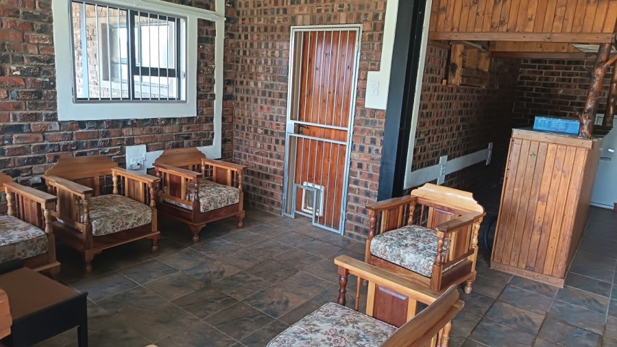 5 Bedroom Property for Sale in Quaggafontein Free State